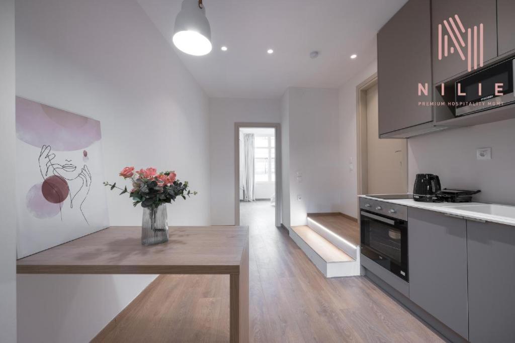 V1, Nilie Hospitality Mgmt Apartment เทสซาโลนิกิ ภายนอก รูปภาพ