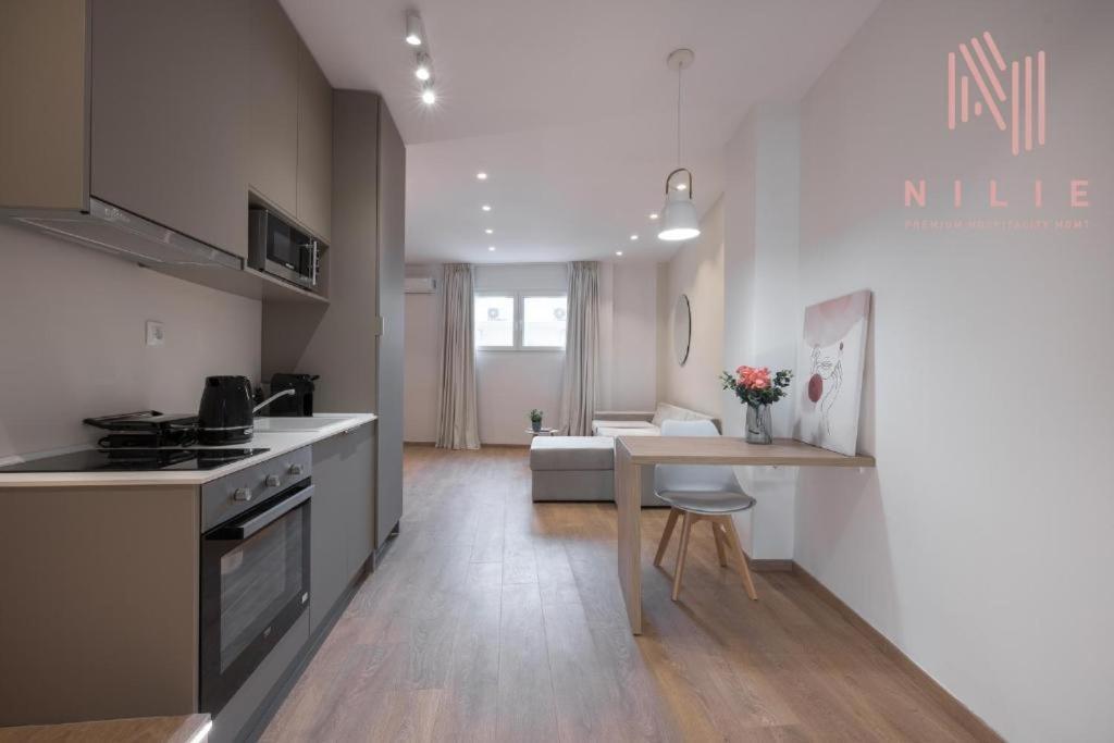 V1, Nilie Hospitality Mgmt Apartment เทสซาโลนิกิ ภายนอก รูปภาพ