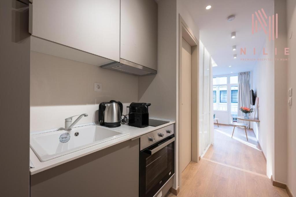 V1, Nilie Hospitality Mgmt Apartment เทสซาโลนิกิ ภายนอก รูปภาพ