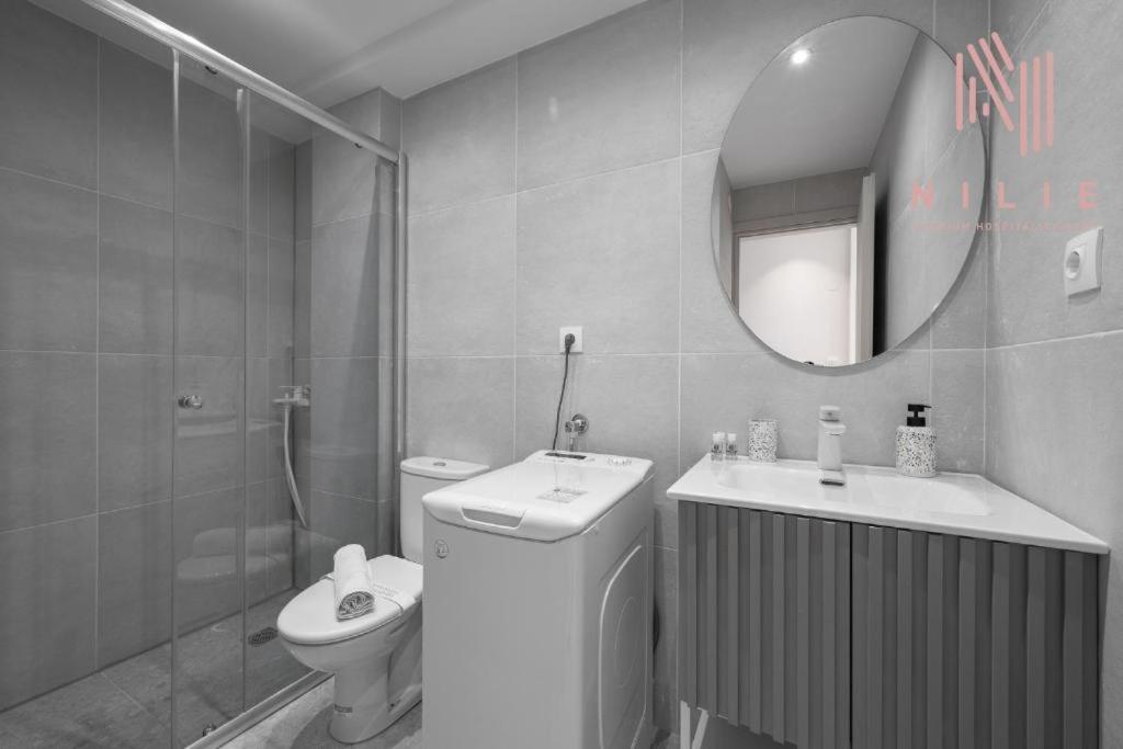 V1, Nilie Hospitality Mgmt Apartment เทสซาโลนิกิ ภายนอก รูปภาพ